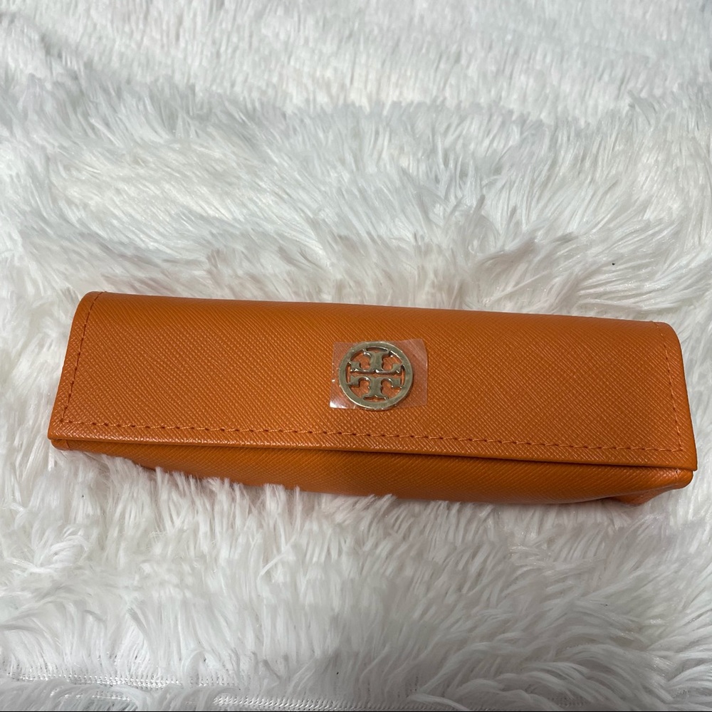 Tory Burch Case - Picture 2 of 7